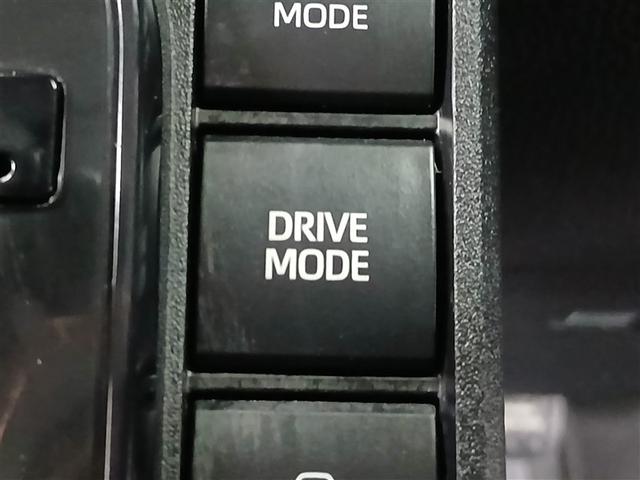 シエンタ ハイブリッドＧ　４ＷＤ　衝突被害軽減システム　バックカメラ　両側電動スライド　ＬＥＤヘッドランプ　スマートキー　オートクルーズコントロール　ＥＴＣ　盗難防止装置　キーレス　横滑り防止機能　３列シート　乗車定員７人（16枚目）