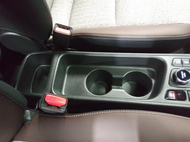 ヤリスクロス ハイブリッドZ 4WD 寒冷地 衝突被害軽減システム メモリーナビ バックカメラ フルセグ LEDヘッドランプ アルミホイール スマートキー オートクルーズコントロール ETC 盗難防止装置 電動シート キーレス(28枚目)