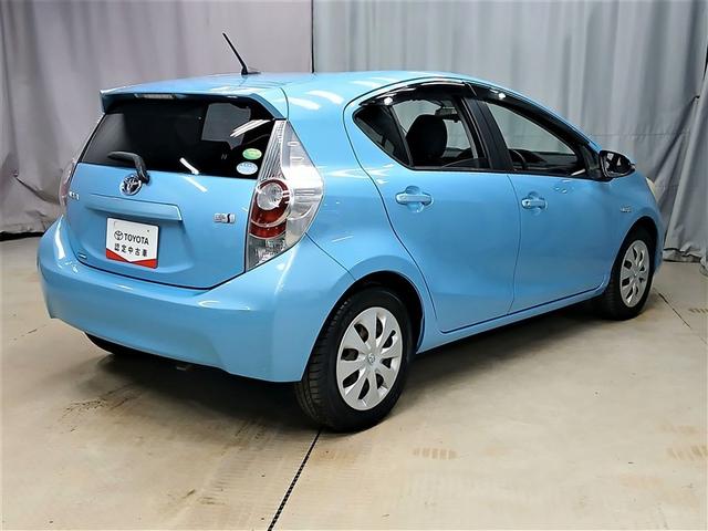 アクア Ｓ　寒冷地　スマートキー　盗難防止装置　キーレス　横滑り防止機能　ハイブリッド（3枚目）