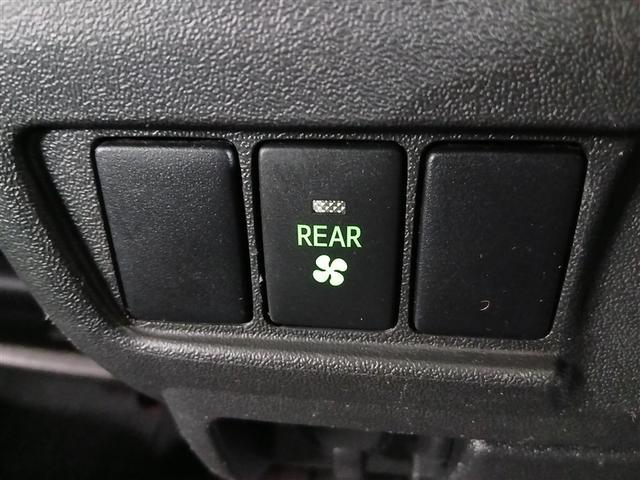 ハイエースバン ＤＸ　４ＷＤ　寒冷地　ディーゼル　メモリーナビ　バックカメラ　ワンセグ　ＥＴＣ　盗難防止装置　キーレス　横滑り防止機能　３列シート　ベンチシート　乗車定員９人（15枚目）
