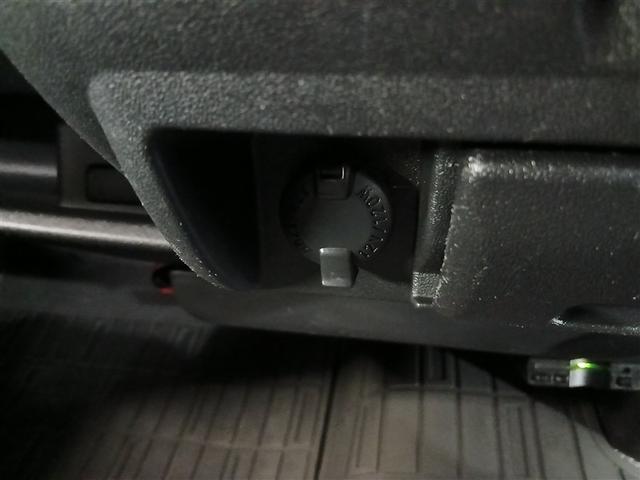 ハイエースバン ＤＸ　４ＷＤ　寒冷地　ディーゼル　メモリーナビ　バックカメラ　ワンセグ　ＥＴＣ　盗難防止装置　キーレス　横滑り防止機能　３列シート　ベンチシート　乗車定員９人（20枚目）