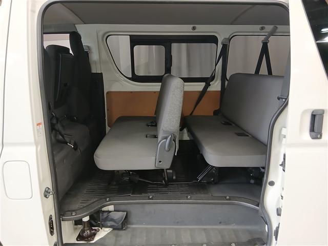 ハイエースバン ＤＸ　４ＷＤ　寒冷地　ディーゼル　メモリーナビ　バックカメラ　ワンセグ　ＥＴＣ　盗難防止装置　キーレス　横滑り防止機能　３列シート　ベンチシート　乗車定員９人（30枚目）
