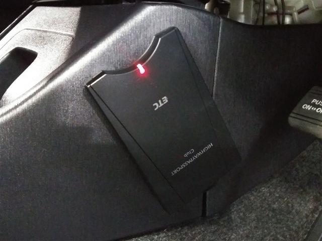 プリウス Ｓ　寒冷地　ＨＩＤヘッドライト　アルミホイール　スマートキー　ＥＴＣ　盗難防止装置　キーレス　ワンオーナー　ハイブリッド（19枚目）