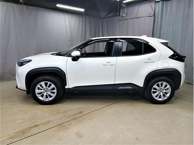 ヤリスクロス ハイブリッドＧ　４ＷＤ　寒冷地　衝突被害軽減システム　バックカメラ　フルセグ　アルミホイール　スマートキー　オートクルーズコントロール　盗難防止装置　キーレス　横滑り防止機能　ハイブリッド（2枚目）