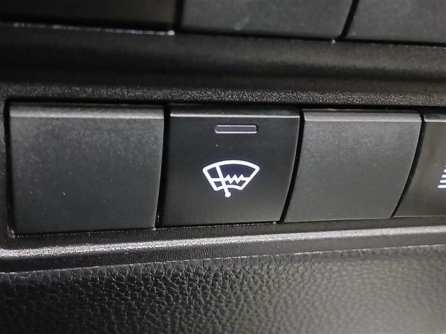 ヤリスクロス ハイブリッドＧ　４ＷＤ　寒冷地　衝突被害軽減システム　バックカメラ　フルセグ　アルミホイール　スマートキー　オートクルーズコントロール　盗難防止装置　キーレス　横滑り防止機能　ハイブリッド（25枚目）