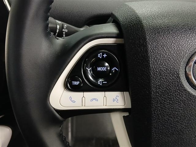 プリウス Ｓセーフティプラス　４ＷＤ　寒冷地　衝突被害軽減システム　メモリーナビ　バックカメラ　フルセグ　ＬＥＤヘッドランプ　アルミホイール　スマートキー　オートクルーズコントロール　ＥＴＣ　盗難防止装置　キーレス　横滑り防止機能（17枚目）