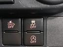 ＶＳＣ（滑りやすい路面での横滑りを抑え車両の安定性を保つための機能）搭載ですが、雪道などから脱出する時はＯＦＦすると脱出しやすくなる場合があります