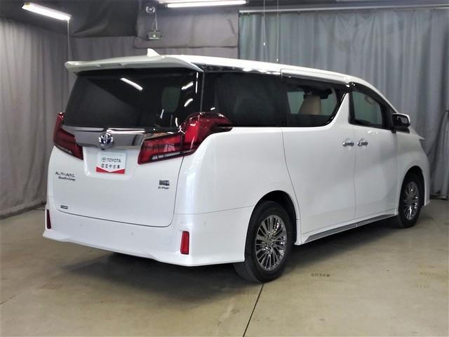 アルファードハイブリッド エグゼクティブラウンジS 4WD 寒冷地 衝突被害軽減システム メモリーナビ バックカメラ 両側電動スライド フルセグ 革シート サンルーフ LEDヘッドランプ アルミホイール 後席モニター スマートキー ETC 盗難防止装置(3枚目)