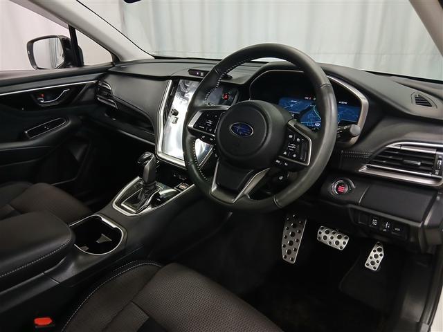 ステアリング・シート・内張りなども隅々まで『まるごとクリーニング』済みです