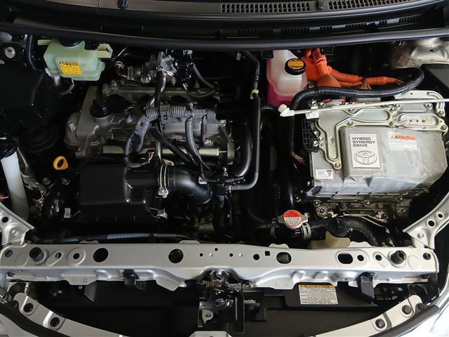 アクア Ｓ　衝突被害軽減システム　スマートキー　ＥＴＣ　盗難防止装置　キーレス　横滑り防止機能　ハイブリッド（5枚目）