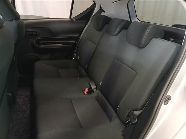 アクア Ｓ　衝突被害軽減システム　スマートキー　ＥＴＣ　盗難防止装置　キーレス　横滑り防止機能　ハイブリッド（32枚目）