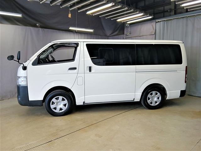 ハイエースバン DX 4WD 寒冷地 ディーゼル メモリーナビ バックカメラ ワンセグ ETC 盗難防止装置 キーレス 横滑り防止機能 3列シート ベンチシート 乗車定員9人(2枚目)