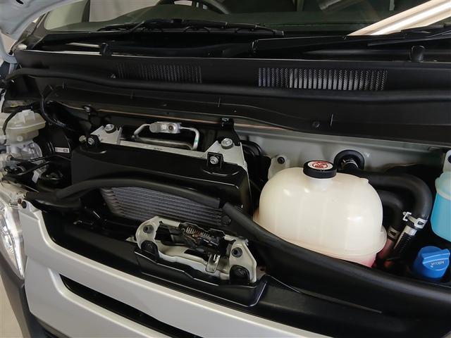 ハイエースバン DX 4WD 寒冷地 ディーゼル メモリーナビ バックカメラ ワンセグ ETC 盗難防止装置 キーレス 横滑り防止機能 3列シート ベンチシート 乗車定員9人(5枚目)