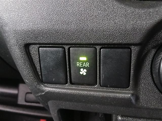 ハイエースバン DX 4WD 寒冷地 ディーゼル メモリーナビ バックカメラ ワンセグ ETC 盗難防止装置 キーレス 横滑り防止機能 3列シート ベンチシート 乗車定員9人(15枚目)