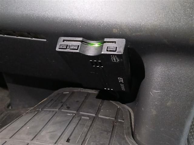 ハイエースバン DX 4WD 寒冷地 ディーゼル メモリーナビ バックカメラ ワンセグ ETC 盗難防止装置 キーレス 横滑り防止機能 3列シート ベンチシート 乗車定員9人(20枚目)