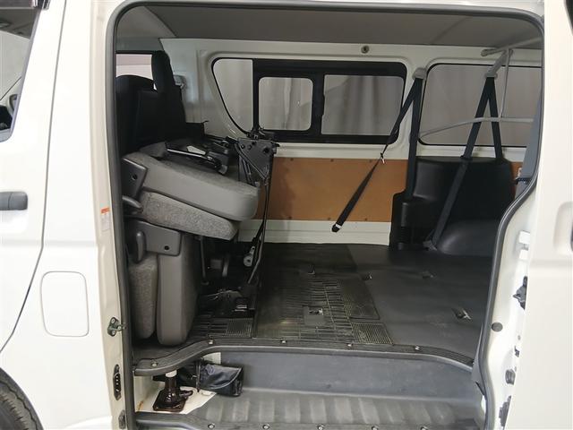 ハイエースバン DX 4WD 寒冷地 ディーゼル メモリーナビ バックカメラ ワンセグ ETC 盗難防止装置 キーレス 横滑り防止機能 3列シート ベンチシート 乗車定員9人(30枚目)