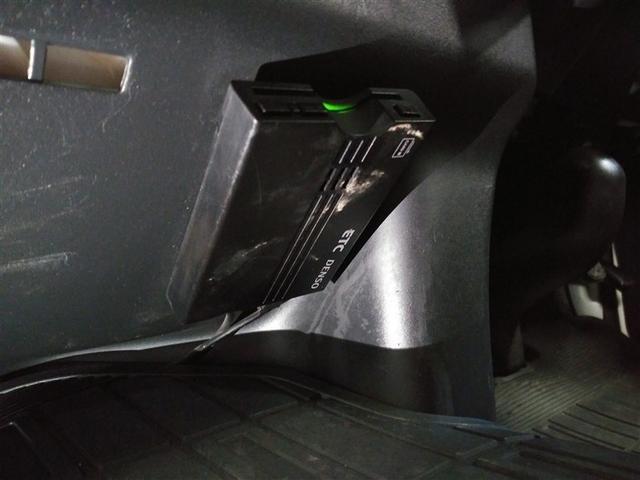 ハイエースバン DX 4WD 寒冷地 ディーゼル メモリーナビ バックカメラ ワンセグ ETC 盗難防止装置 キーレス 横滑り防止機能 3列シート ベンチシート 乗車定員9人(20枚目)