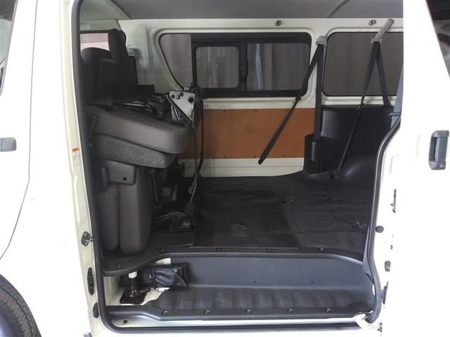 ハイエースバン DX 4WD 寒冷地 ディーゼル メモリーナビ バックカメラ ワンセグ ETC 盗難防止装置 キーレス 横滑り防止機能 3列シート ベンチシート 乗車定員9人(30枚目)