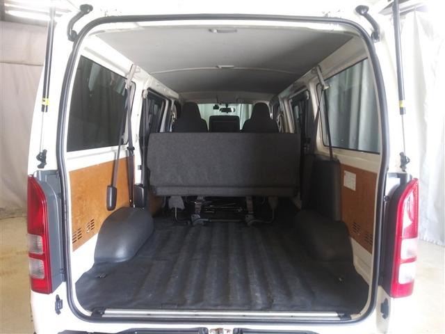 ハイエースバン DX 4WD 寒冷地 ディーゼル メモリーナビ バックカメラ ワンセグ ETC 盗難防止装置 キーレス 横滑り防止機能 3列シート ベンチシート 乗車定員9人(32枚目)