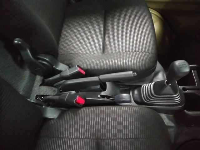 ハイゼットトラック ジャンボエクストラ　４ＷＤ　衝突被害軽減システム　５速マニュアル　ＬＥＤヘッドランプ　スマートキー　アイドリングストップ　盗難防止装置　キーレス　横滑り防止機能（27枚目）