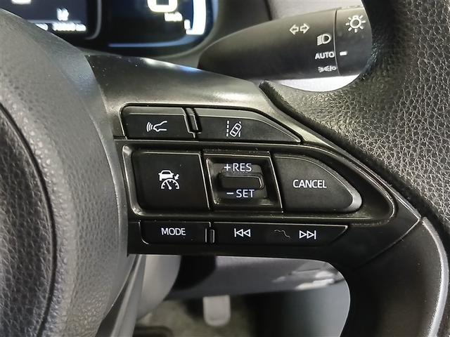 アクア Ｘ　４ＷＤ　寒冷地　衝突被害軽減システム　メモリーナビ　バックカメラ　ＬＥＤヘッドランプ　スマートキー　オートクルーズコントロール　ＥＴＣ　盗難防止装置　キーレス　横滑り防止機能　ハイブリッド（18枚目）