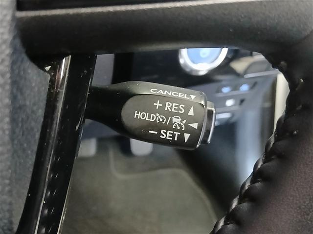 プリウス Ｓ　４ＷＤ　寒冷地　衝突被害軽減システム　メモリーナビ　バックカメラ　ＬＥＤヘッドランプ　アルミホイール　スマートキー　オートクルーズコントロール　ＥＴＣ　盗難防止装置　キーレス　横滑り防止機能（18枚目）