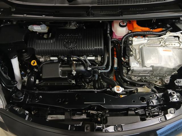 シエンタ ハイブリッド　ファンベースＧ　衝突被害軽減システム　メモリーナビ　バックカメラ　両側電動スライド　フルセグ　ＬＥＤヘッドランプ　アルミホイール　スマートキー　オートクルーズコントロール　ＥＴＣ　盗難防止装置　キーレス　ハイブリッド（5枚目）