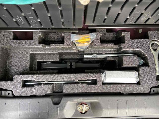 シフォン 　ＥＴＣ　バックカメラ　両側電動スライドドア　ナビ　クリアランスソナー　オートクルーズコントロール　衝突被害軽減システム　オートライト　スマートキー　アイドリングストップ　電動格納ミラー　シートヒーター（24枚目）