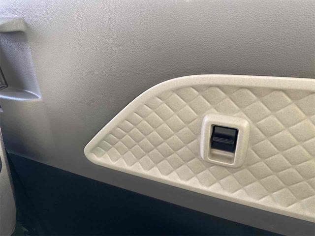 シフォン 　ＥＴＣ　バックカメラ　両側電動スライドドア　ナビ　クリアランスソナー　オートクルーズコントロール　衝突被害軽減システム　オートライト　スマートキー　アイドリングストップ　電動格納ミラー　シートヒーター（33枚目）