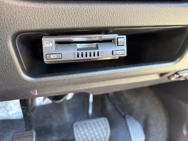 ムーヴ Ｘ　４ＷＤ　ドライブレコーダー　ＥＴＣ　バックカメラ　両側スライド・片側電動　ＴＶ　クリアランスソナー　衝突被害軽減システム　オートライト　ＬＥＤヘッドランプ　スマートキー　アイドリングストップ（3枚目）