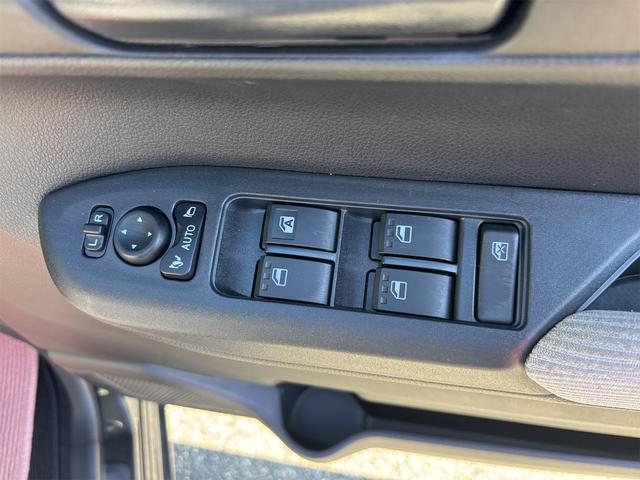 ムーヴ Ｘ　４ＷＤ　ドライブレコーダー　ＥＴＣ　バックカメラ　両側スライド・片側電動　ＴＶ　クリアランスソナー　衝突被害軽減システム　オートライト　ＬＥＤヘッドランプ　スマートキー　アイドリングストップ（10枚目）