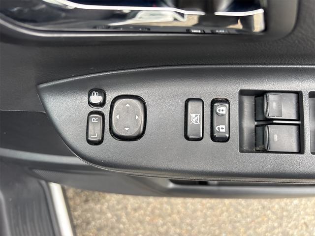 ヴェルファイア 2.4Z プラチナセレクションII 4WD 禁煙車 バックカメラ ナビ TV クリアランスソナー 両側電動スライドドア HID 電動リアゲート スマートキー 電動格納ミラー 後席モニター 3列シート オットマン CVT アルミホイール(41枚目)