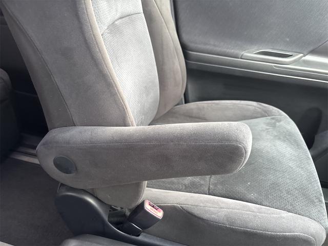 ヴェルファイア 2.4Z プラチナセレクションII 4WD 禁煙車 バックカメラ ナビ TV クリアランスソナー 両側電動スライドドア HID 電動リアゲート スマートキー 電動格納ミラー 後席モニター 3列シート オットマン CVT アルミホイール(47枚目)