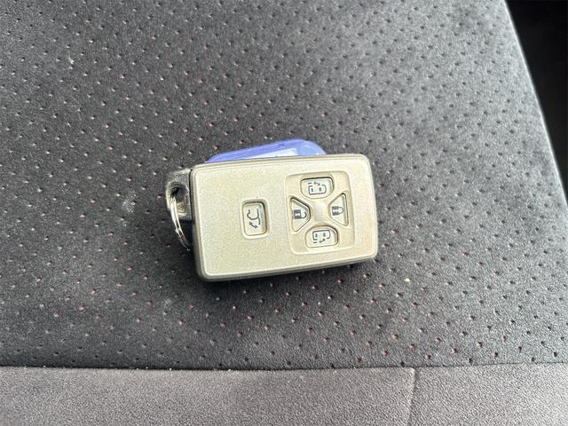 ヴェルファイア 2.4Z プラチナセレクションII 4WD 禁煙車 バックカメラ ナビ TV クリアランスソナー 両側電動スライドドア HID 電動リアゲート スマートキー 電動格納ミラー 後席モニター 3列シート オットマン CVT アルミホイール(48枚目)