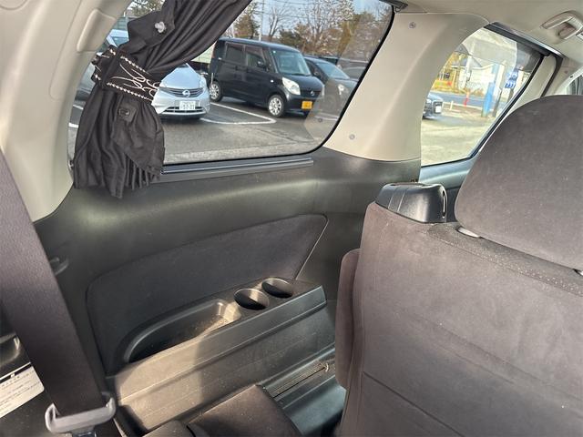 ヴェルファイア ３．５Ｚ　プラチナムセレクション　４ＷＤ　バックカメラ　ナビ　ＴＶ　クリアランスソナー　オートクルーズコントロール　両側電動スライドドア　ＨＩＤ　電動リアゲート　スマートキー　電動格納ミラー　オットマン　ＡＴ　アルミホイール　ＣＤ（22枚目）