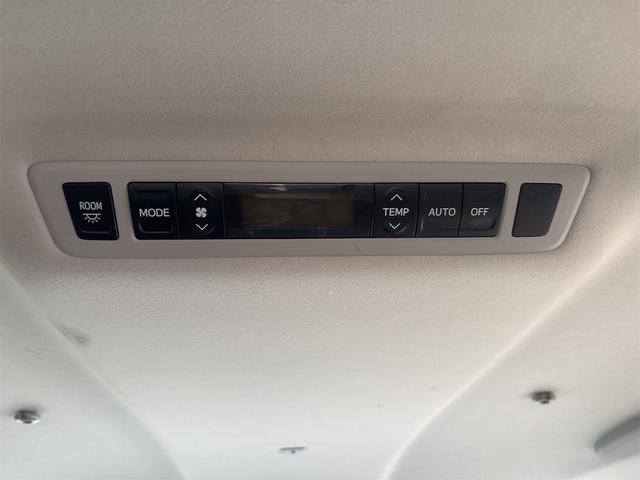 ヴェルファイア ３．５Ｚ　プラチナムセレクション　４ＷＤ　バックカメラ　ナビ　ＴＶ　クリアランスソナー　オートクルーズコントロール　両側電動スライドドア　ＨＩＤ　電動リアゲート　スマートキー　電動格納ミラー　オットマン　ＡＴ　アルミホイール　ＣＤ（26枚目）