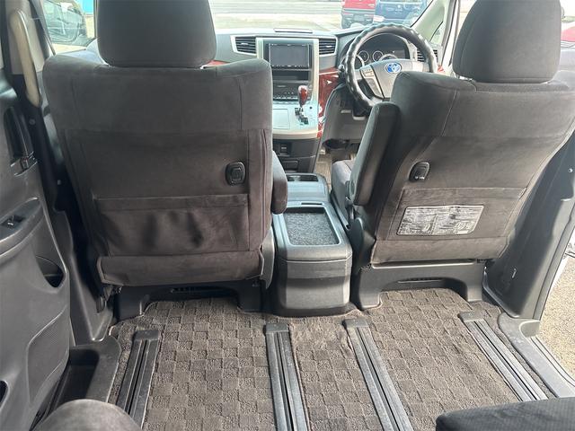 ヴェルファイア ３．５Ｚ　プラチナムセレクション　４ＷＤ　バックカメラ　ナビ　ＴＶ　クリアランスソナー　オートクルーズコントロール　両側電動スライドドア　ＨＩＤ　電動リアゲート　スマートキー　電動格納ミラー　オットマン　ＡＴ　アルミホイール　ＣＤ（27枚目）