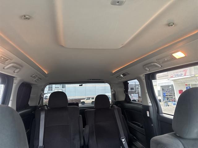 ヴェルファイア ３．５Ｚ　プラチナムセレクション　４ＷＤ　バックカメラ　ナビ　ＴＶ　クリアランスソナー　オートクルーズコントロール　両側電動スライドドア　ＨＩＤ　電動リアゲート　スマートキー　電動格納ミラー　オットマン　ＡＴ　アルミホイール　ＣＤ（30枚目）