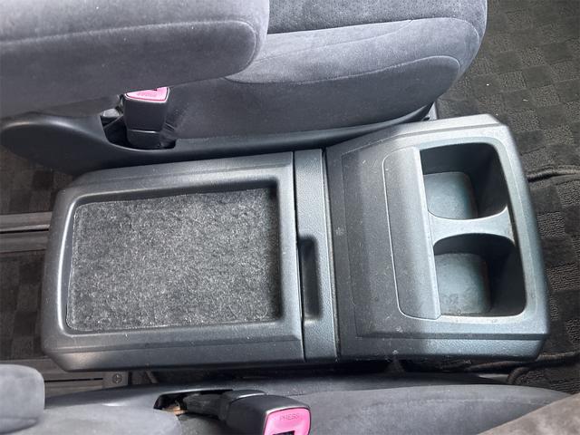 ヴェルファイア ３．５Ｚ　プラチナムセレクション　４ＷＤ　バックカメラ　ナビ　ＴＶ　クリアランスソナー　オートクルーズコントロール　両側電動スライドドア　ＨＩＤ　電動リアゲート　スマートキー　電動格納ミラー　オットマン　ＡＴ　アルミホイール　ＣＤ（36枚目）