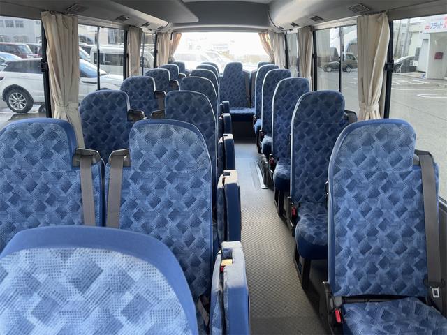 ローザ スーパーロングボディ　２９人乗り　バス　ＭＴ　ＥＴＣ　ＴＶ　バックカメラ　エアコン　ＣＤ　ＤＶＤ再生　カセット（11枚目）