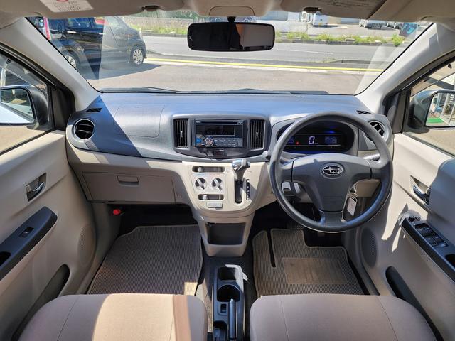 プレオプラス Ｌ　アイドリングストップ　電動格納ミラー　ＣＶＴ　盗難防止システム　ＡＢＳ　ＣＤ　衝突安全ボディ　エアコン　プライバシーガラス（10枚目）