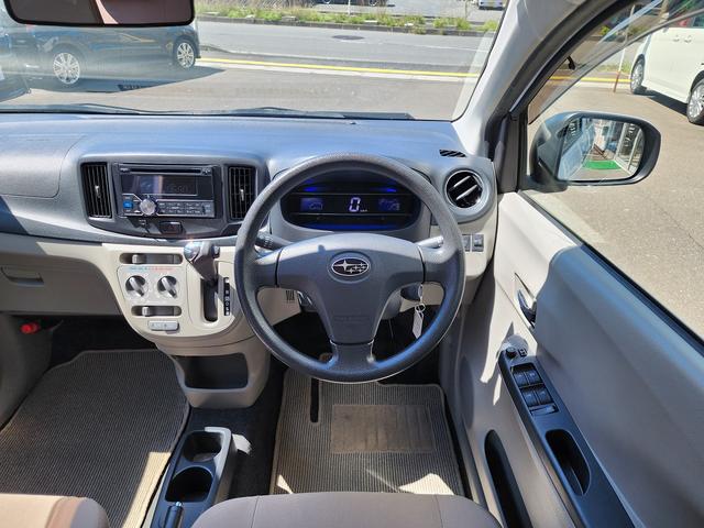 プレオプラス Ｌ　アイドリングストップ　電動格納ミラー　ＣＶＴ　盗難防止システム　ＡＢＳ　ＣＤ　衝突安全ボディ　エアコン　プライバシーガラス（11枚目）