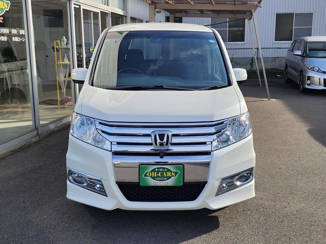 ステップワゴンスパーダ 　４ＷＤ　ＥＴＣ　全周囲カメラ　ナビ　エンジンスターター　ＴＶ　両側電動スライドドア　ＨＩＤ　スマートキー　電動格納ミラー　後席モニター　３列シート　ＡＴ　アルミホイール　ＣＤ　ＵＳＢ　盗難防止システム（3枚目）