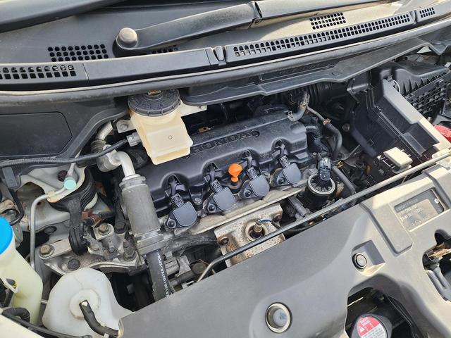 ステップワゴンスパーダ 　４ＷＤ　ＥＴＣ　全周囲カメラ　ナビ　エンジンスターター　ＴＶ　両側電動スライドドア　ＨＩＤ　スマートキー　電動格納ミラー　後席モニター　３列シート　ＡＴ　アルミホイール　ＣＤ　ＵＳＢ　盗難防止システム（36枚目）