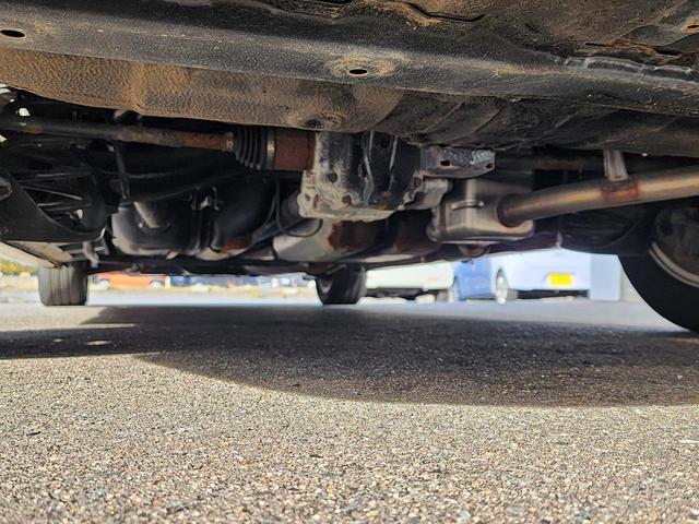 ステップワゴンスパーダ 　４ＷＤ　ＥＴＣ　全周囲カメラ　ナビ　エンジンスターター　ＴＶ　両側電動スライドドア　ＨＩＤ　スマートキー　電動格納ミラー　後席モニター　３列シート　ＡＴ　アルミホイール　ＣＤ　ＵＳＢ　盗難防止システム（40枚目）