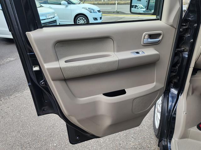 エブリイワゴン PZターボ 4WD ETC バックカメラ 両側スライド・片側電動 ナビ TV キーレスエントリー 電動格納ミラー シートヒーター AT 盗難防止システム ABS CD DVD再生 USB Bluetooth(28枚目)