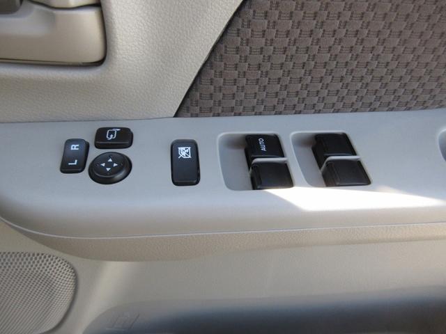 エブリイ ジョイン　ハイルーフ　４ＷＤ　エアコン　運転席エアバッグ　助手席エアバッグ　ＡＢＳ　横滑り防止装置　衝突被害軽減ブレーキ　キーレス　ＣＤ　両側スライドドア　アルミホイール（11枚目）