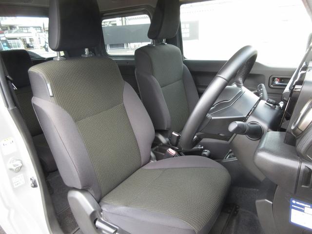 ジムニー ＸＣ　４ＷＤ　エアコン　パワステ　クルーズコントロール　ＡＢＳ　横滑り防止装置　衝突被害軽減ブレーキ　スマートキー　メモリーナビ　シートヒーター（6枚目）