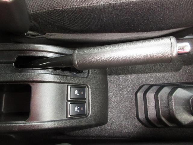 ジムニー ＸＣ　４ＷＤ　エアコン　パワステ　クルーズコントロール　ＡＢＳ　横滑り防止装置　衝突被害軽減ブレーキ　スマートキー　メモリーナビ　シートヒーター（11枚目）