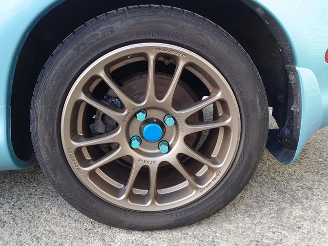 ロードスター ＶＳ　オープンカー　ＥＴＣ　ＡＴ　キーレスエントリー　アルミホイール　衝突安全ボディ　ＡＢＳ　ＣＤ　エアコン　パワーステアリング　パワーウィンドウ（15枚目）
